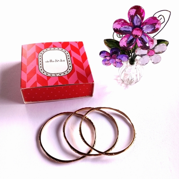 Stella & Dot Rhea Bangles Gold Set of Three - Picture 1 of 5